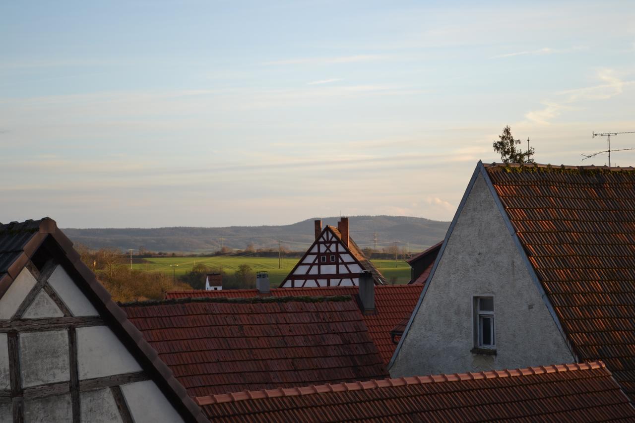 Markt Einersheim Hotel-Gasthof Rotes Ross מראה חיצוני תמונה