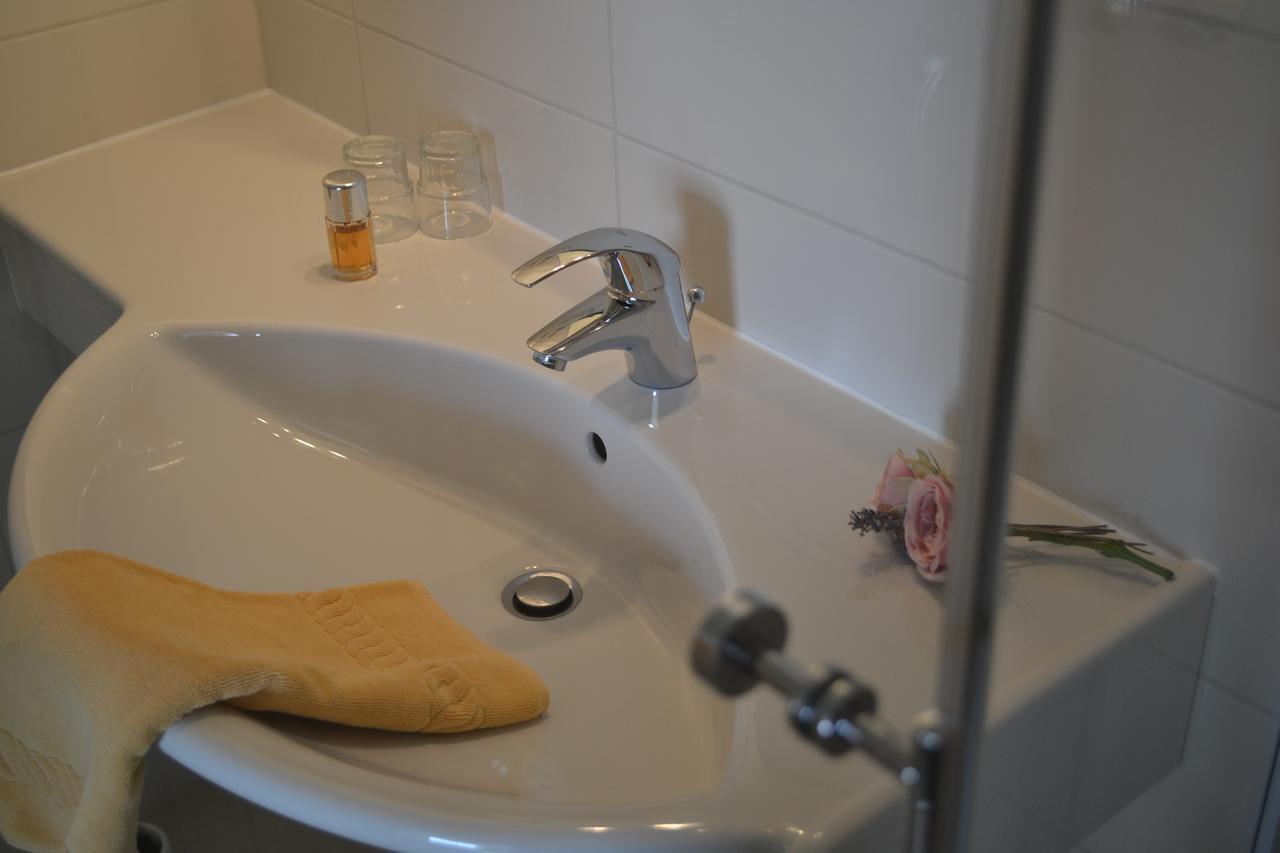 Markt Einersheim Hotel-Gasthof Rotes Ross מראה חיצוני תמונה