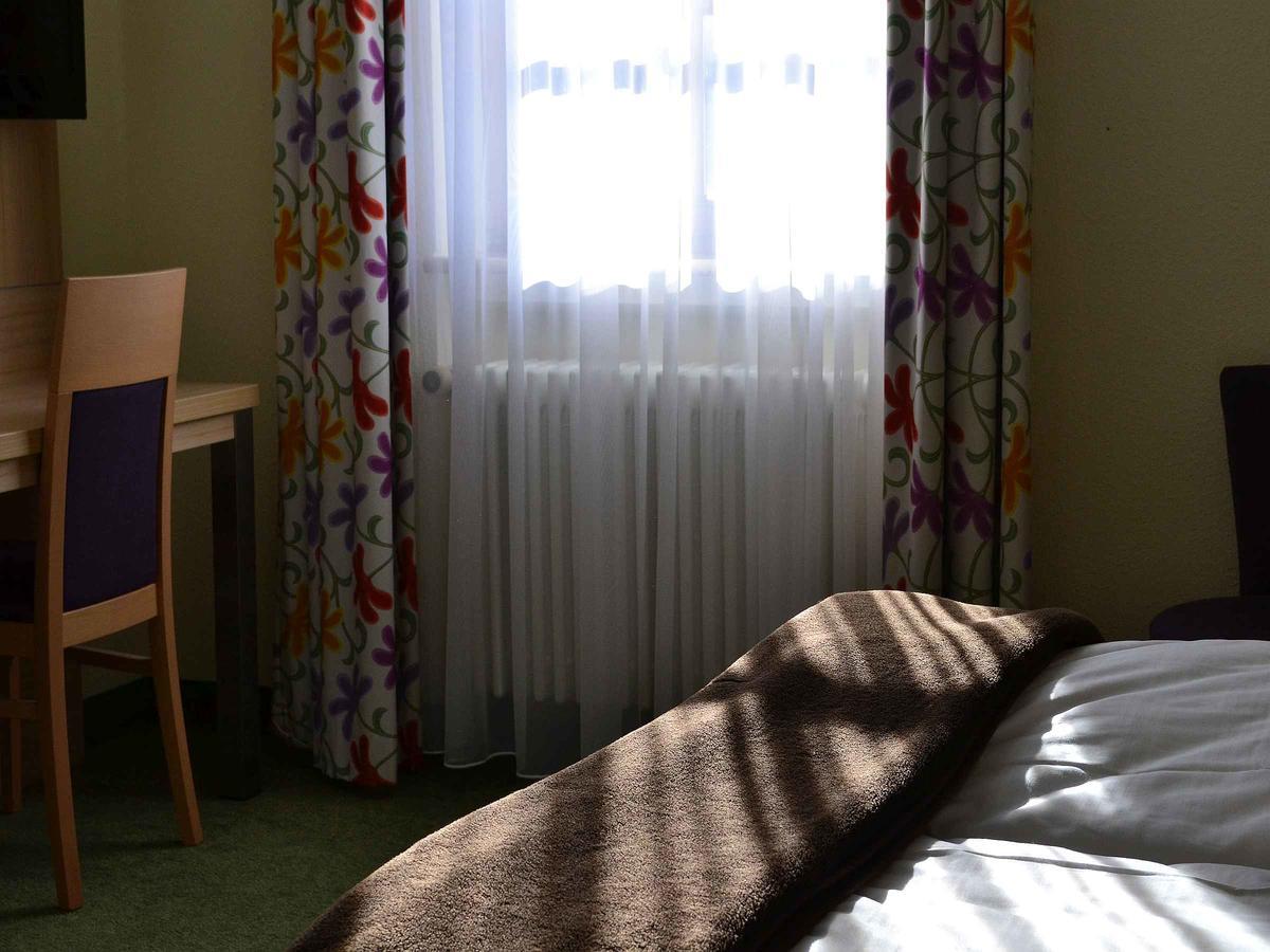 Markt Einersheim Hotel-Gasthof Rotes Ross מראה חיצוני תמונה