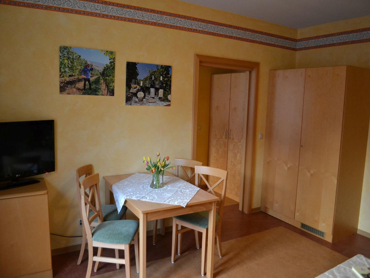 Markt Einersheim Hotel-Gasthof Rotes Ross מראה חיצוני תמונה